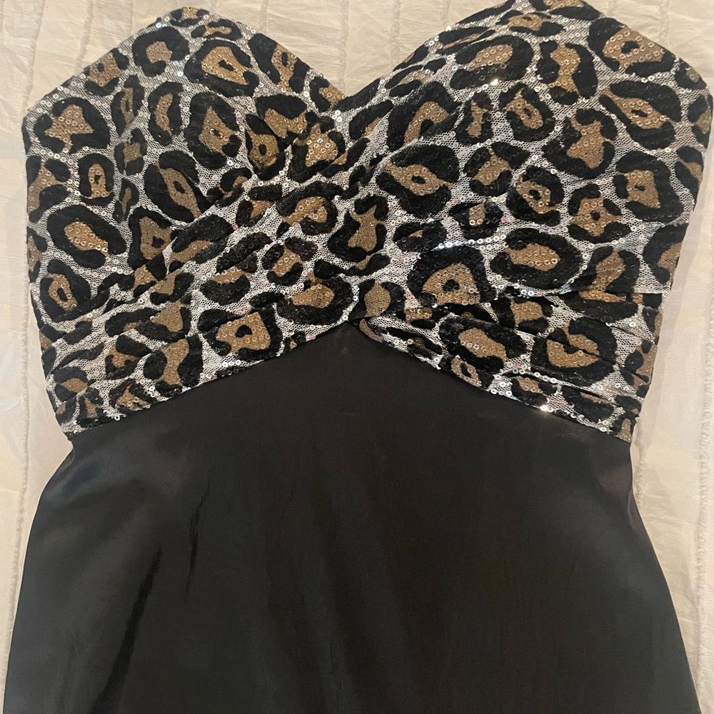 Elegant Black and Leopard Print Gown